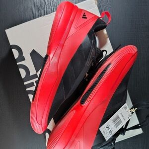 adidas Men’s Red & Black Training Sneakers